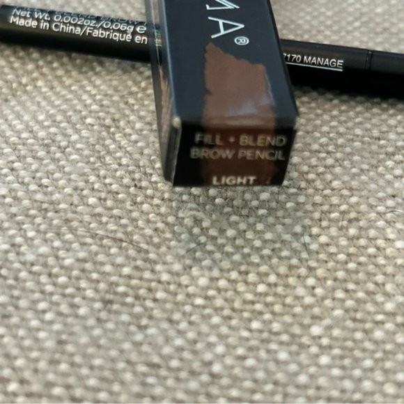 Sigma Beauty Fill + Blend Light Brow Pencil with Brush- Light - Picture 5 of 6